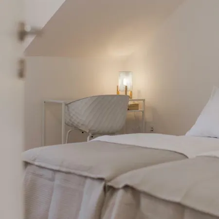 아파트 Enjoy Split, New In The Center With A Private Garden *