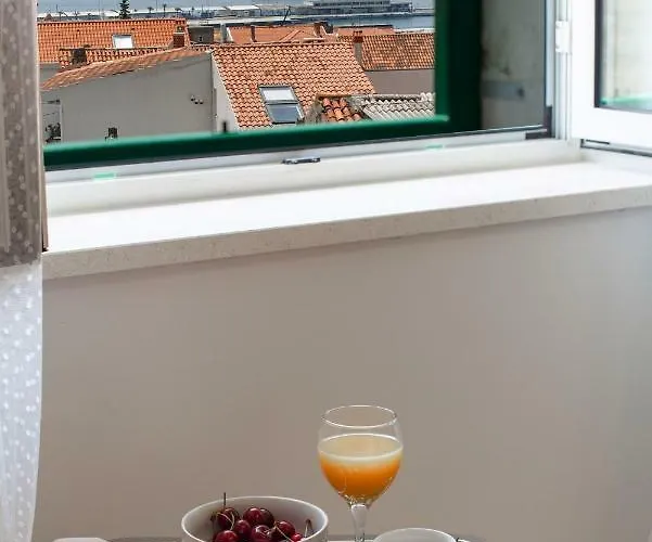 Enjoy Split, New In The Center With A Private Garden *