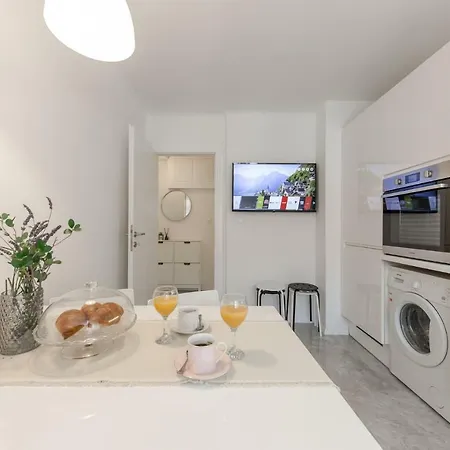 Appartamento Enjoy Split, New In The Center With A Private Garden