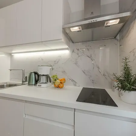 Enjoy Split, New In The Center With A Private Garden Appartamento Spalato