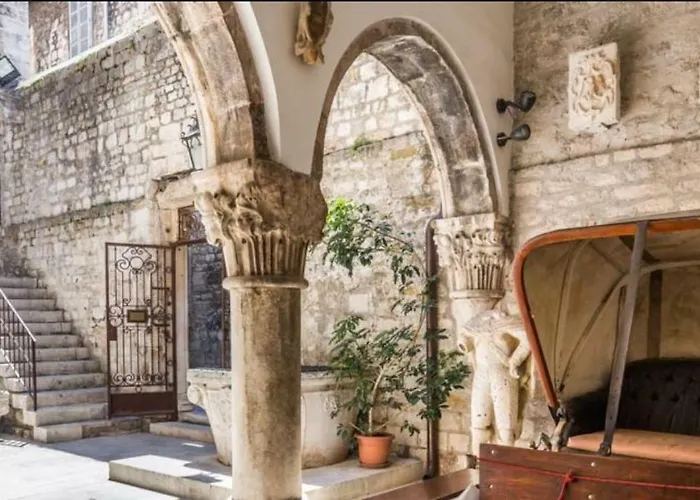 アパート Enjoy Split, New In The Center With A Private Garden