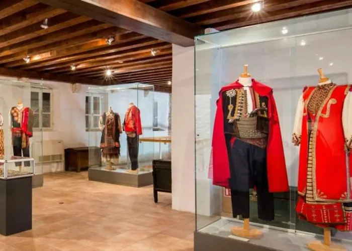 Lejlighed Enjoy Split, New In The Center With A Private Garden Split